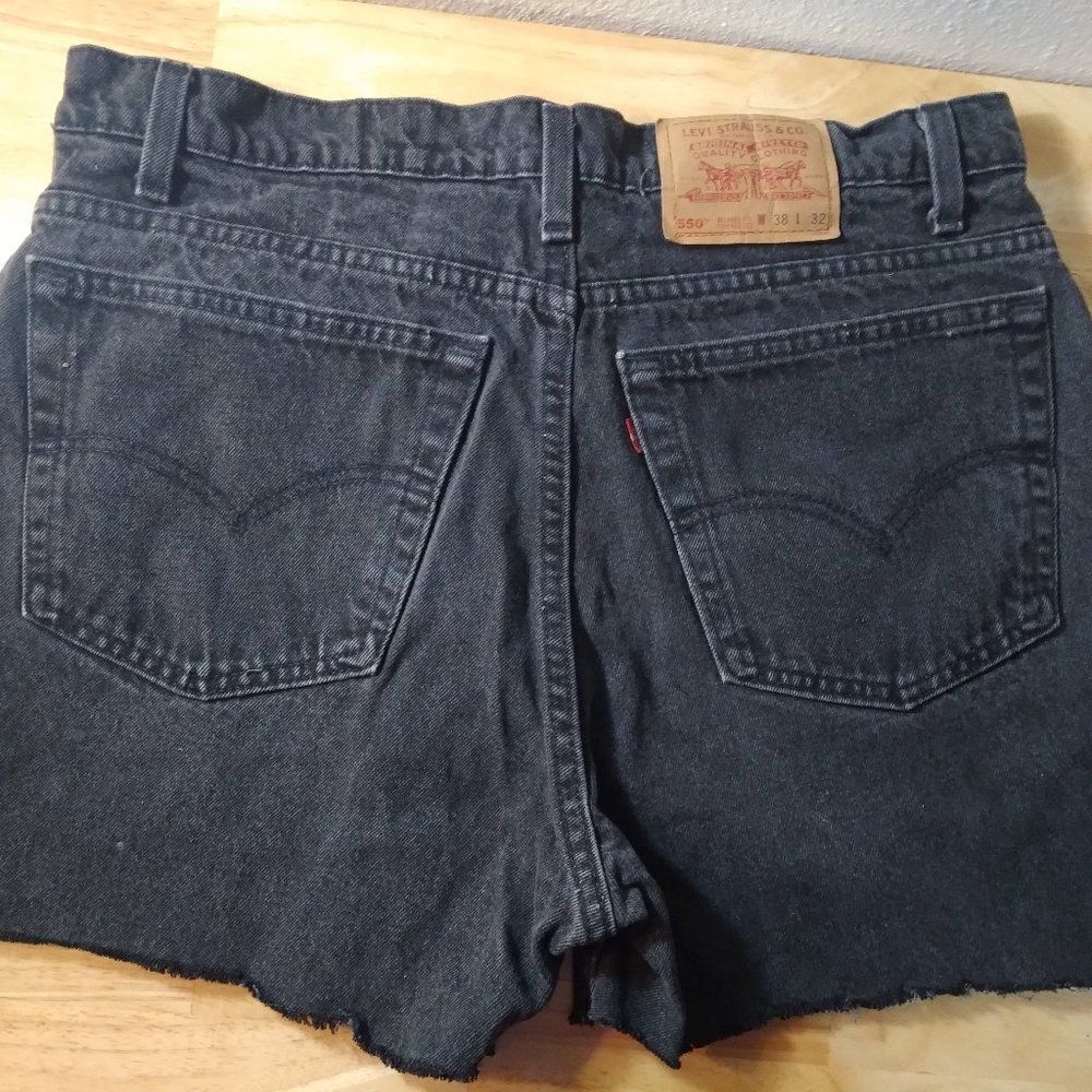 Vintage Levi's 550 Relaxed Cut Off Denim Jean Shorts Black